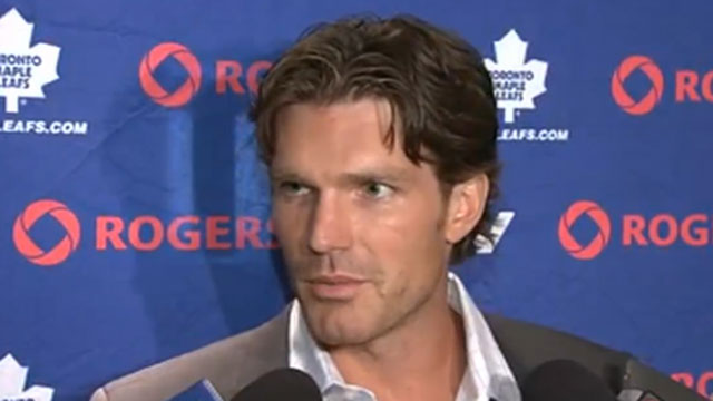 Les Maple Leafs font l'acquisition du contrat de David Clarkson