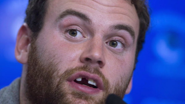 Le cas de la femme qui a accidenté le camion de Zack Kassian à nouveau reporté en cour