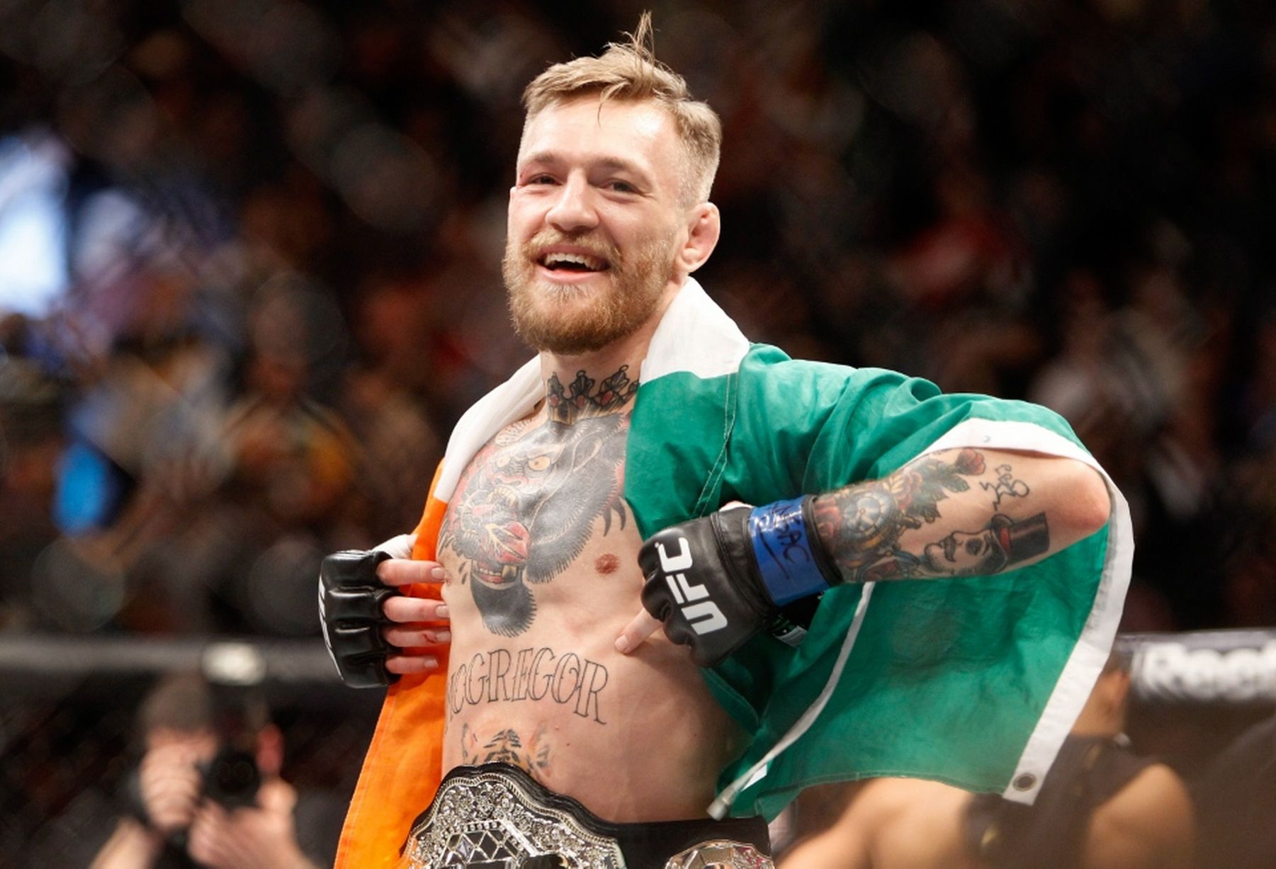 Un combattant ultime se sert d’une joke de mère pour insulter Conor McGregor