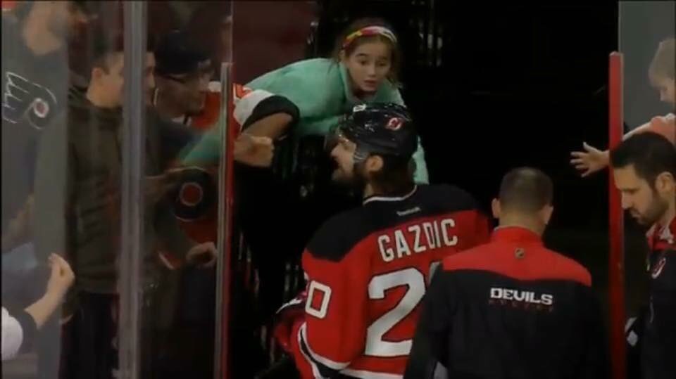 Certains joueurs de la LNH ont l'audace de ne pas porter de coquille