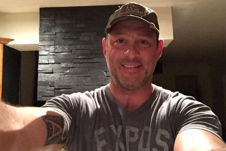 L'histoire de toilette rafraîchissante d'Enrico Ciccone