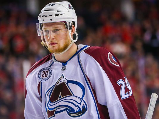 Nathan MacKinnon n’est plus un intouchable : Bergevin doit foncer | Le futur de Vadim Shipachev a peut-être changé?