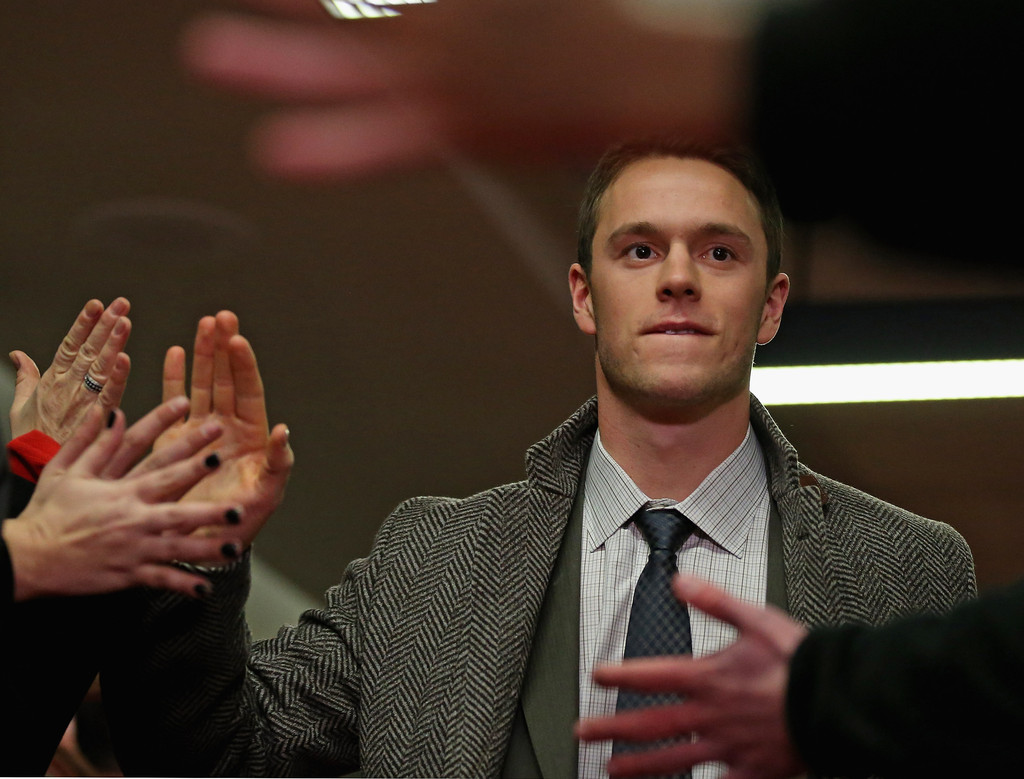 Kyle Beach : au tour de Jonathan Toews et Patrick Kane d'être pointés du doigt