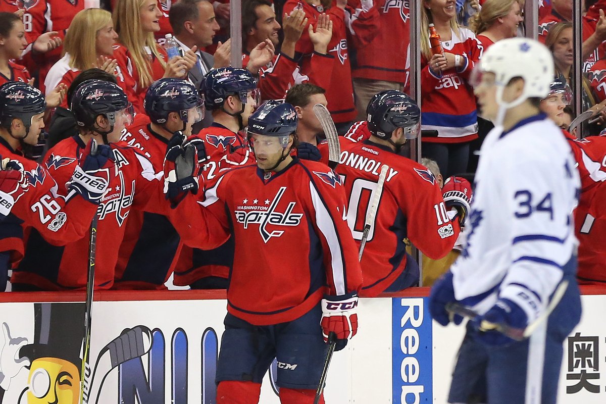 Williams s'est occupé des jeunes Leafs | Les Hawks se sont frottés à Rinne | Quand l'expérience bat la jeunesse