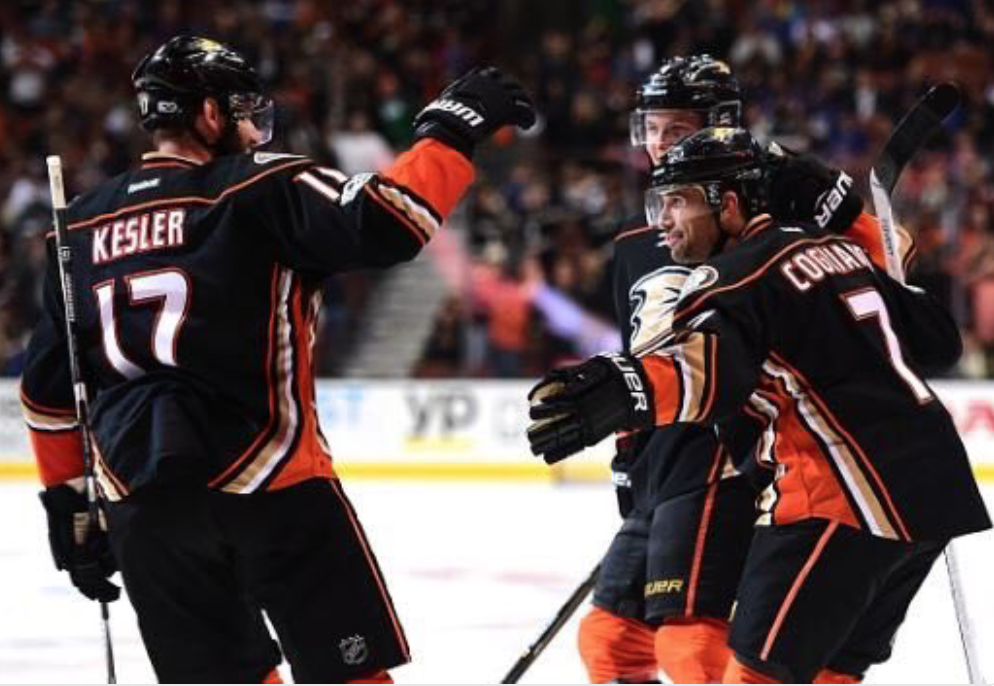 Une équipe canadienne en moins au tableau : les Ducks écartent les Oilers de leur route