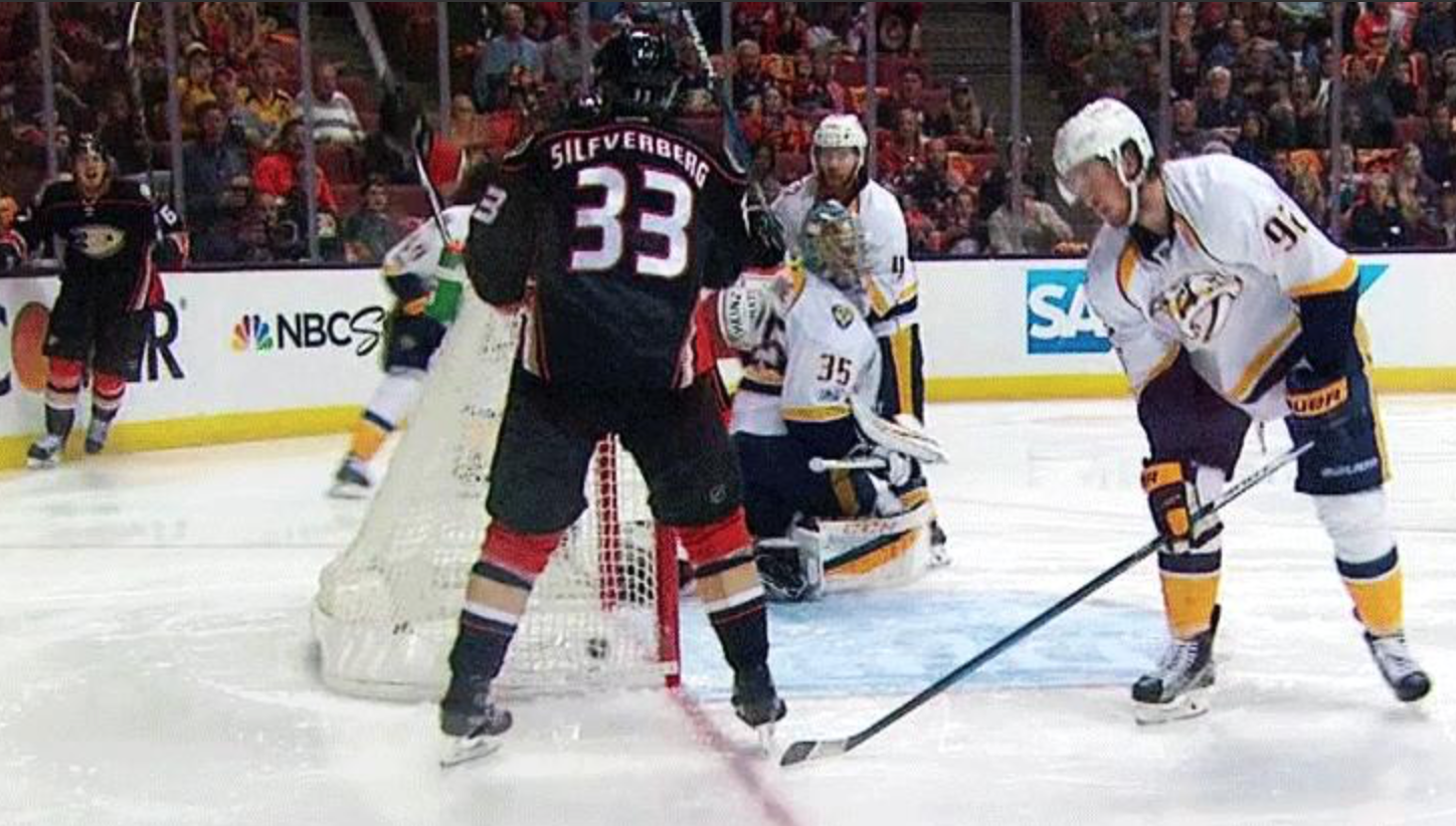 Pekka Rinne a été humain devant son filet | Les Ducks comblent facilement un déficit pour égaliser la série