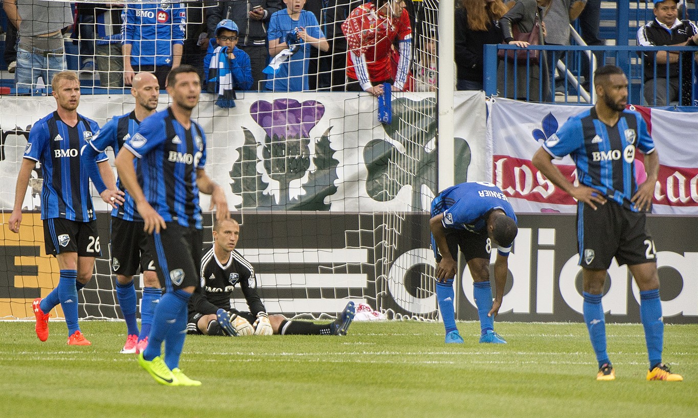 Acheter des joueurs désignés c&#039;est bien mais embaucher un entraîneur serait mieux.