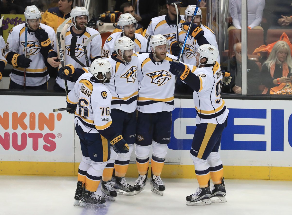 Les partisans se sont trop attardés aux estrades vides | Une défensive bien « réfléchie » par David Poile