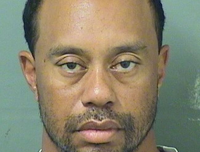 Tiger Woods a été arrêté pour conduite avec facultés affaiblies (et ça n'a rien de drôle)