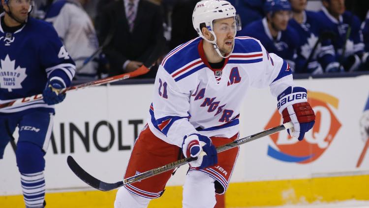 Les Coyotes ont maintenant leur joueur de centre : Derek Stepan