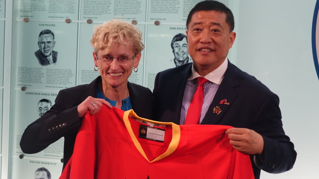 La Ligue canadienne de hockey féminin accueille une nouvelle équipe à Pékin