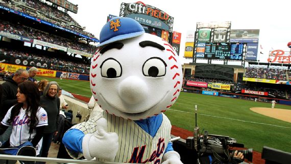 La mascotte des Mets congédiée pour avoir fait un doigt d'honneur à un partisan