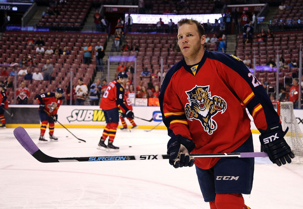 Les Panthers sont perdus et ils tentent de se retrouver : Shawn Thornton restera avec l’organisation