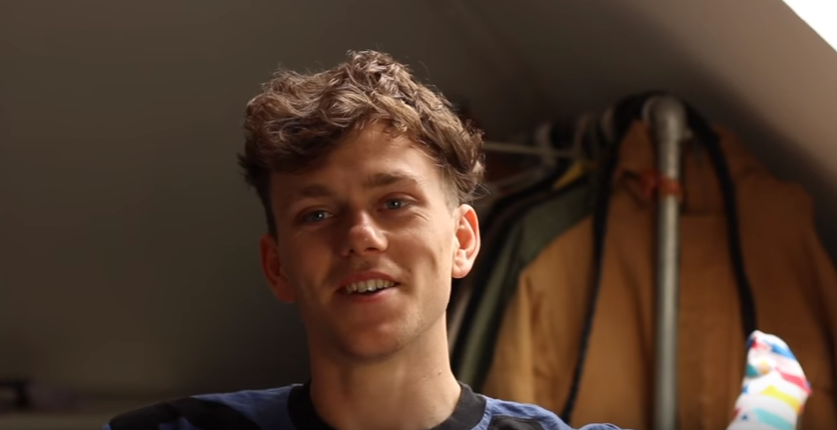 Un jeune fan a déjoué tout le monde avec une fausse carte média