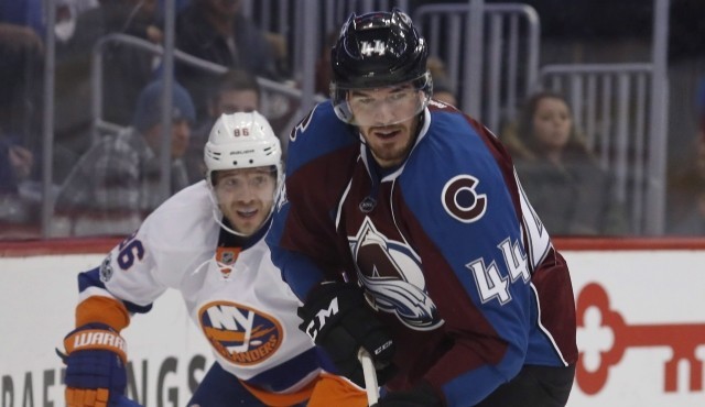 Des raisons se cachent derrière l’adaptation lente d’Éric Gélinas dans la LNH