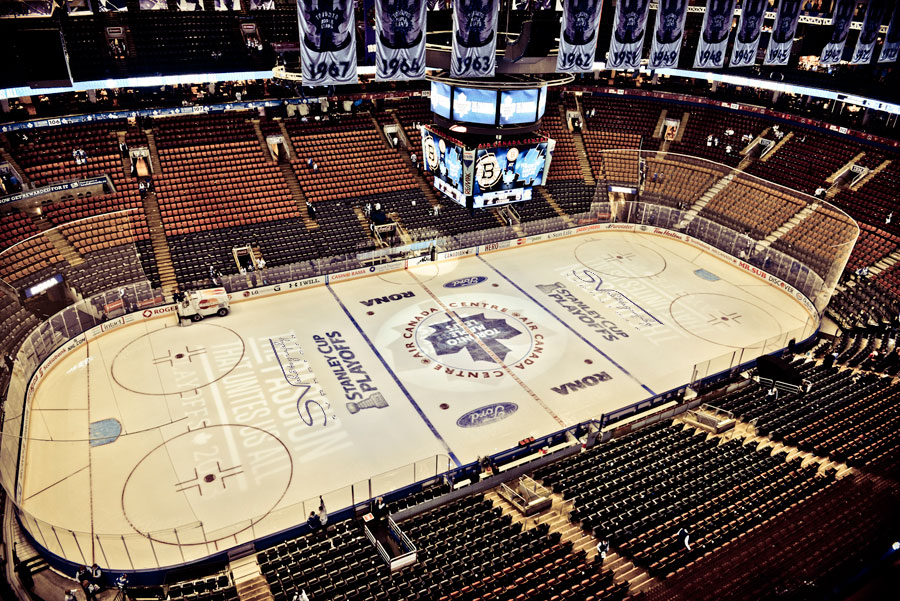 Le nom de l'Aréna des Leafs vaut plus cher que l'organisation des Hurricanes