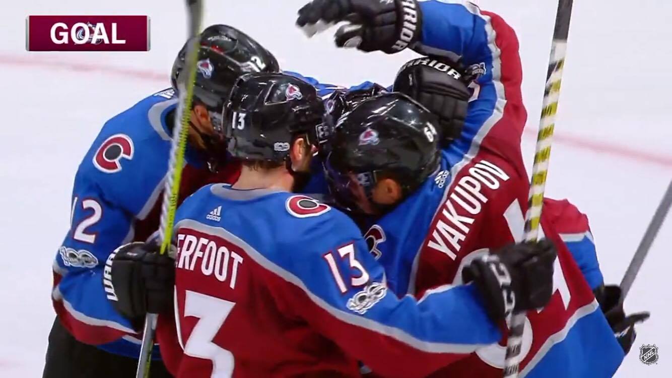 Un joueur de l'Avalanche a dû se rendre d'urgence à l'hôpital