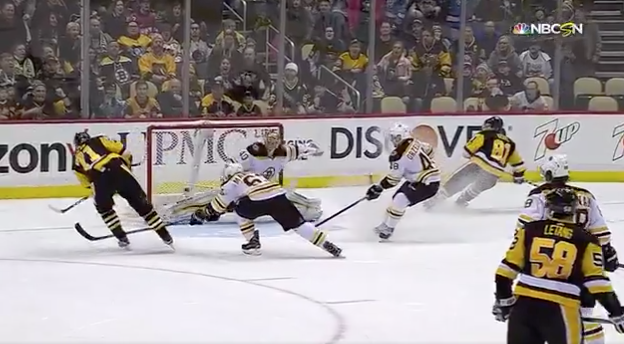 Top-5 : Tout a l'air facile pour Malkin et Kessel