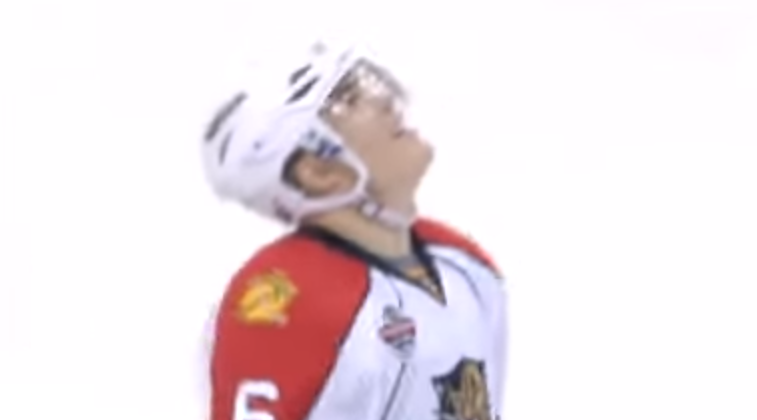 Un ancien de la LNH quitte son équipe parce qu’il a été infidèle