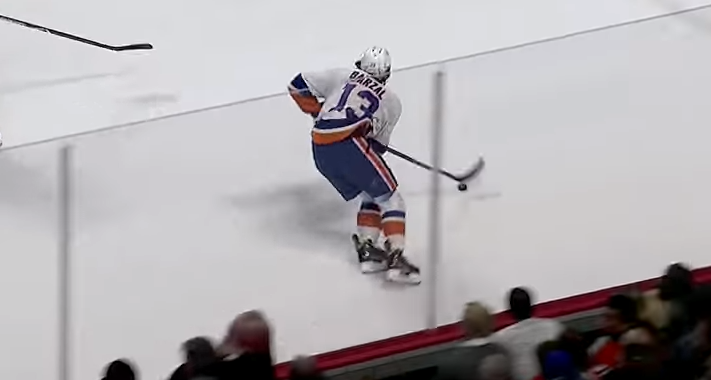 Plusieurs agents libres avec restriction sont toujours sans contrat