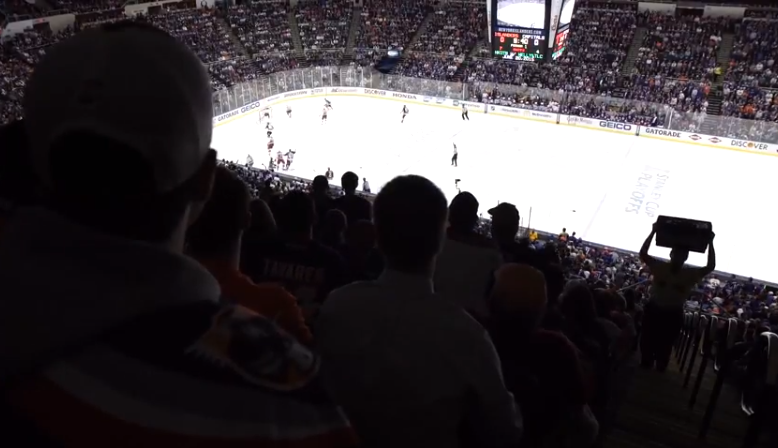 Les partisans des Islanders financent un panneau publicitaire qui demande le renvoi de Garth Snow