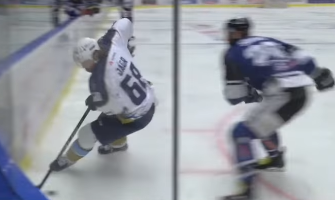 Jaromir Jagr a été victime d’un coup salaud