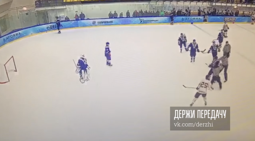Andrei Kovalenko pète un plomb en plein match