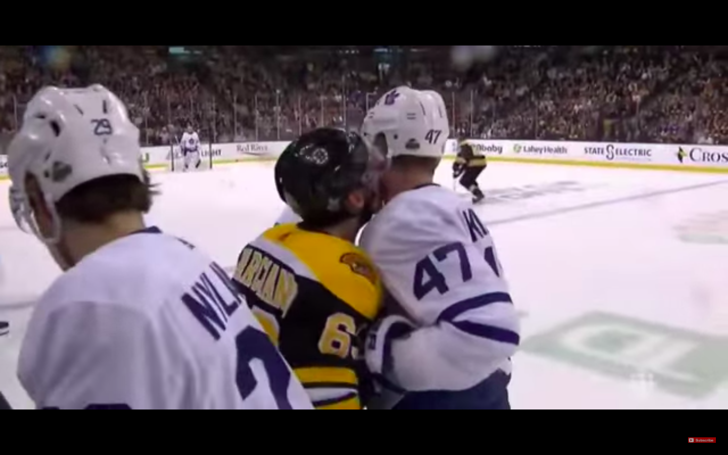 Un baiser de trop pour Marchand ?