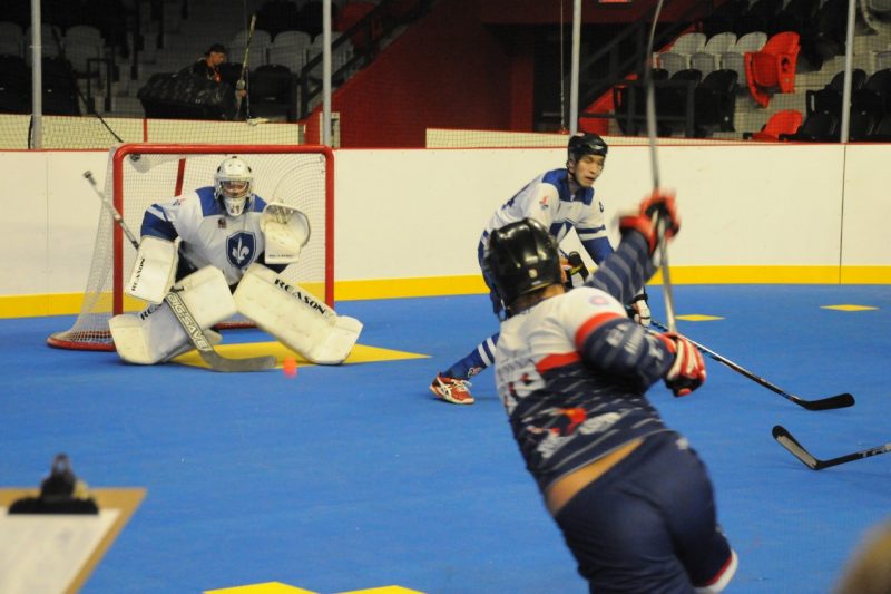 Alex Burrows tente de faire accepter le hockey-balle comme sport olympique