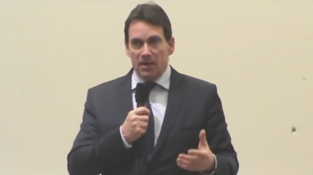 Un actionnaire de TVA aurait averti la LNH de se tenir loin de Pierre-Karl Péladeau