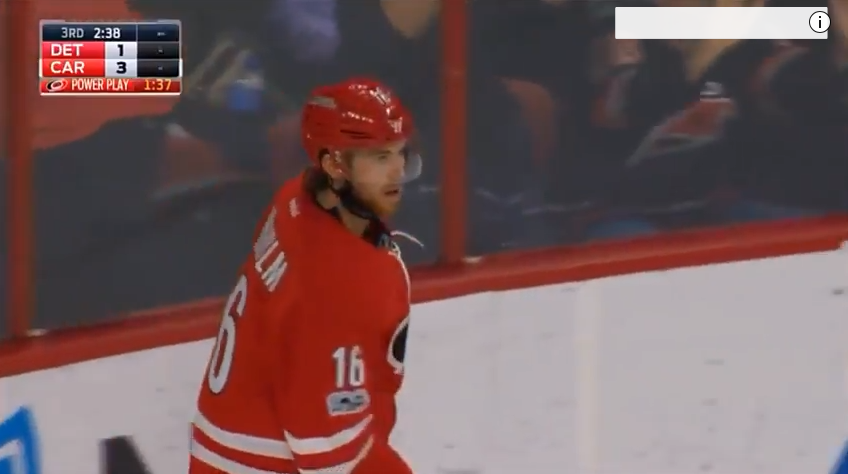 Elias Lindholm : une option au centre ?