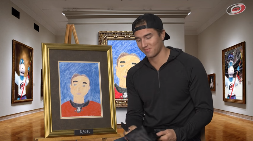 Les Hurricanes et le Canadien ont discuté à propos de Victor Rask