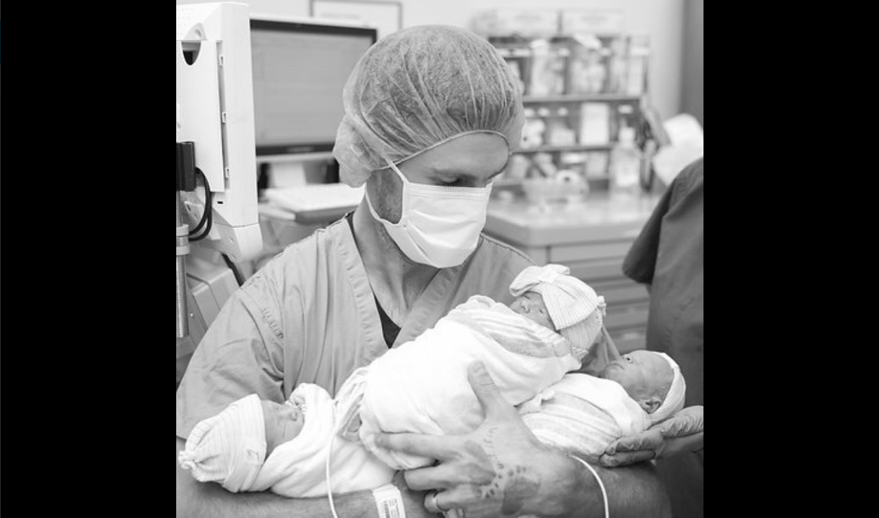 Alex Pietrangelo inscrit un tour du chapeau à l'hôpital