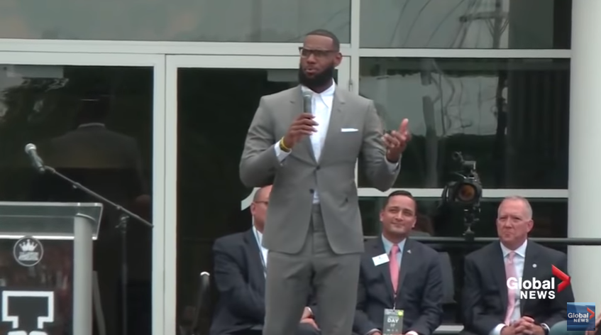 LeBron James inaugurera une école primaire presque entièrement gratuite