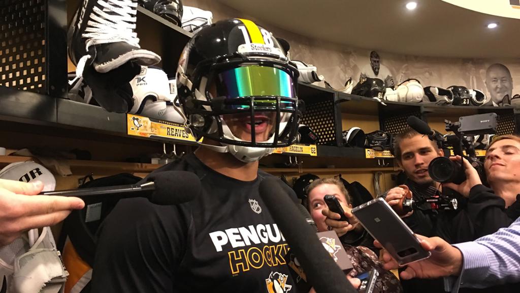 Jouer même le lendemain d'une « brosse » : Un critère selon cet attaquant des Golden Knights