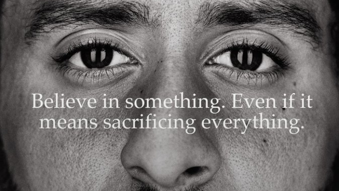 Colin Kaepernick, tête d'affiche d'une publicité controversée de Nike