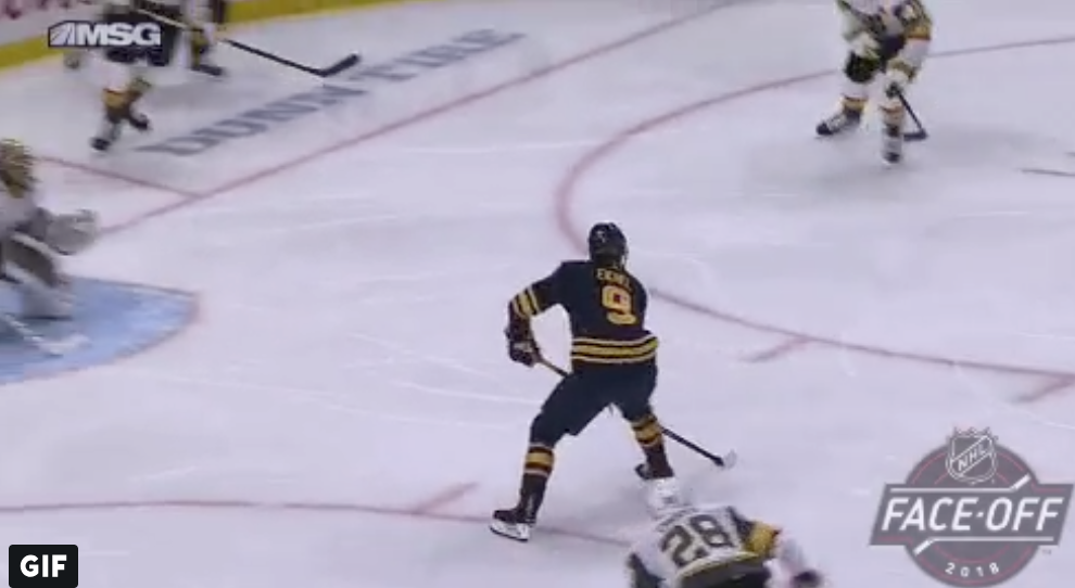 Entre les branches, Rick Nash semble souhaiter un nouveau départ à Jack Eichel