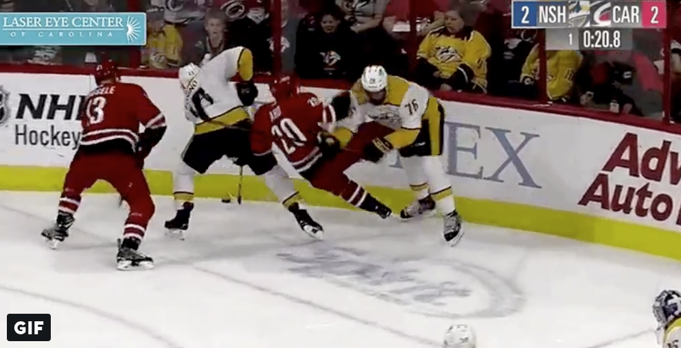 Une grosse crise de P.K. Subban au banc de punition