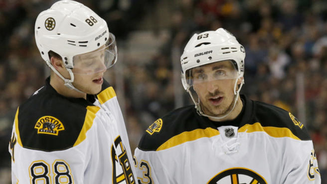 David Pastrnak trouve le nez de Brad Marchand démesuré