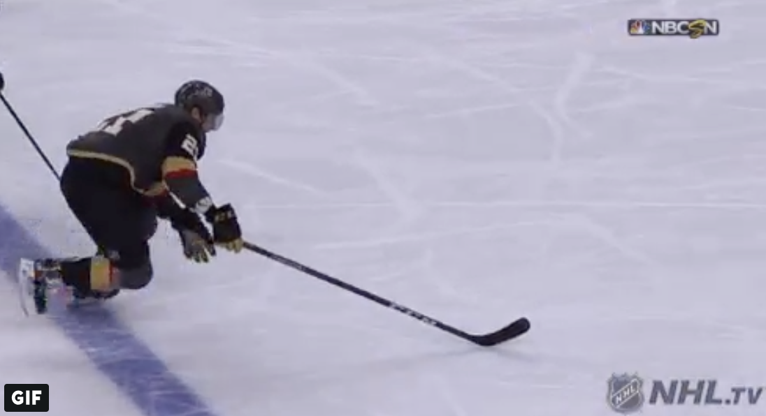 Top-5 : Des jambières colorées de Fleury&#8230; au but magique d'Eakin