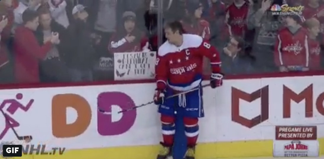 Top-5 : Alex Ovechkin a encore fait pleurer un partisan