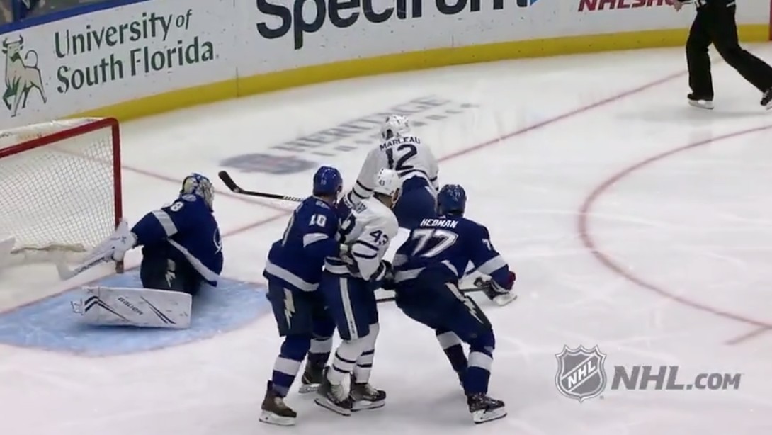 Top-5 : Andrei Vasilevskiy a réalisé l'arrêt de 2018 lors de son retour