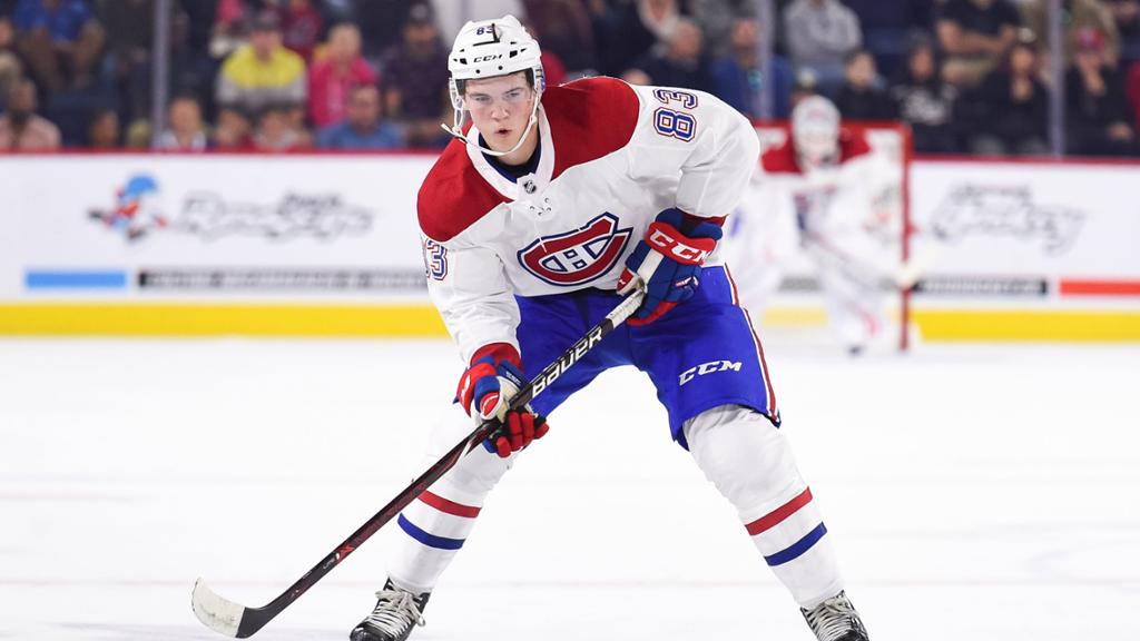 Cale Fleury, Lukas Vejdemo et Jake Evans s'attirent les compliments de Burrows