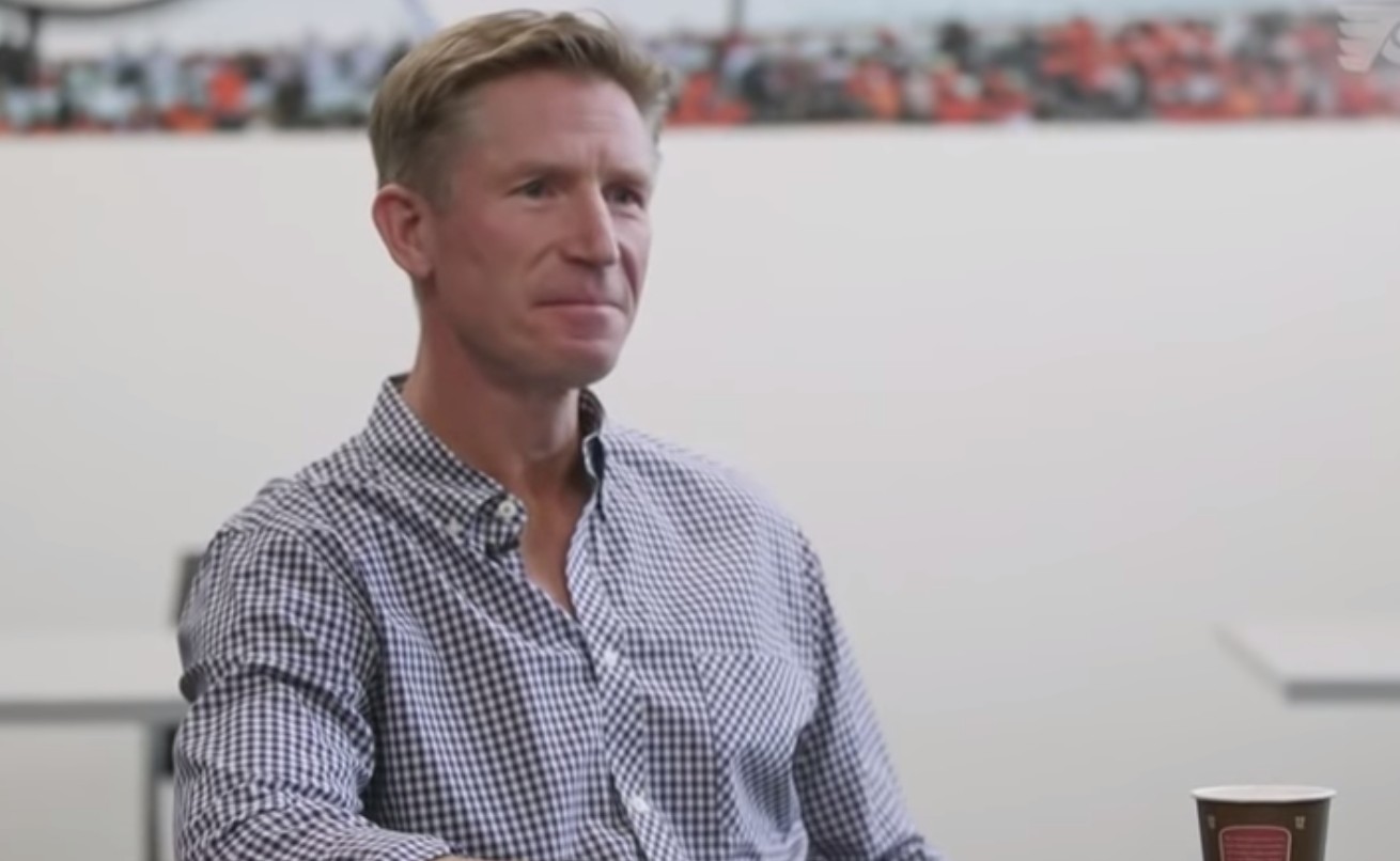 Au tour du Kraken de congédier son entraîneur