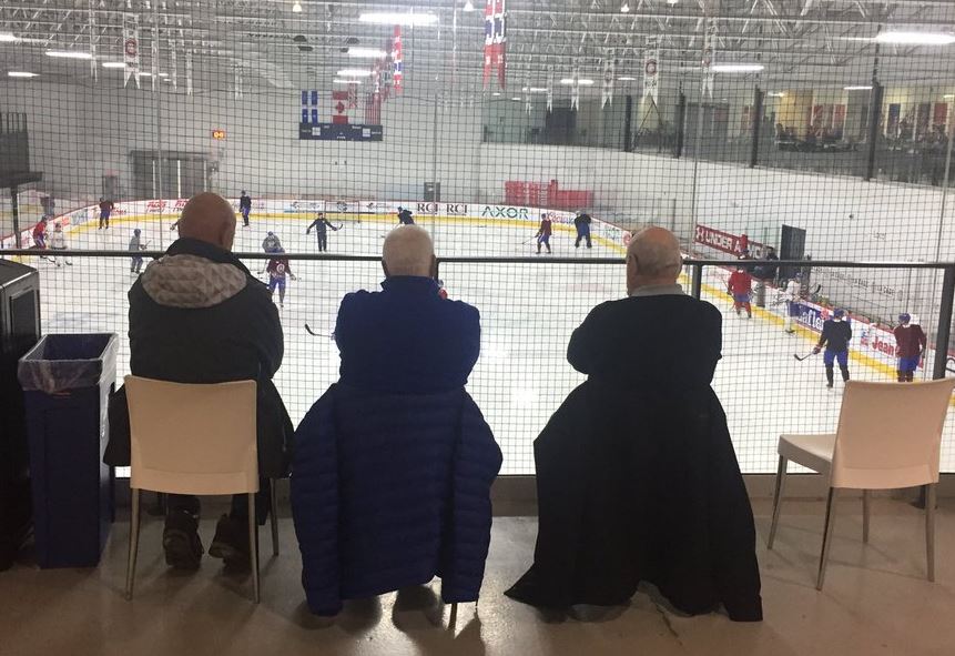 Charles Hudon devant Matthew Peca&#8230; Grâce à un roche-papier-ciseaux