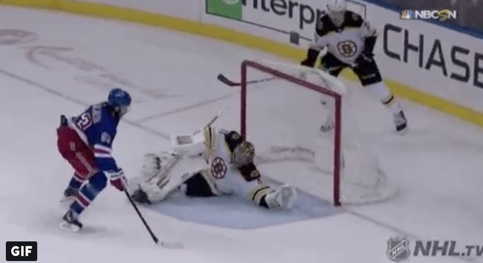 Top-3 : Jaroslav Halak a réalisé un arrêt époustouflant