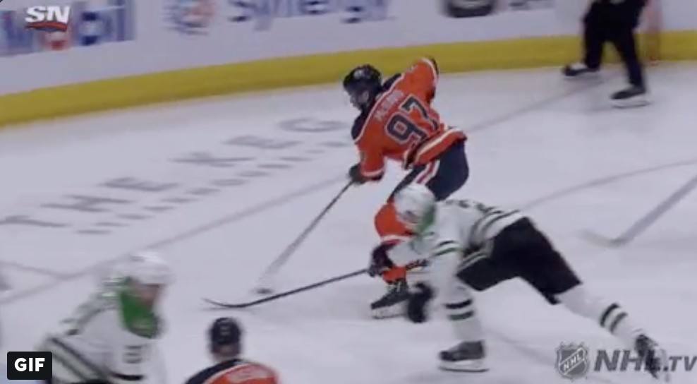 Dave Tippett veut couper le temps de jeu (en infériorité) de Connor McDavid