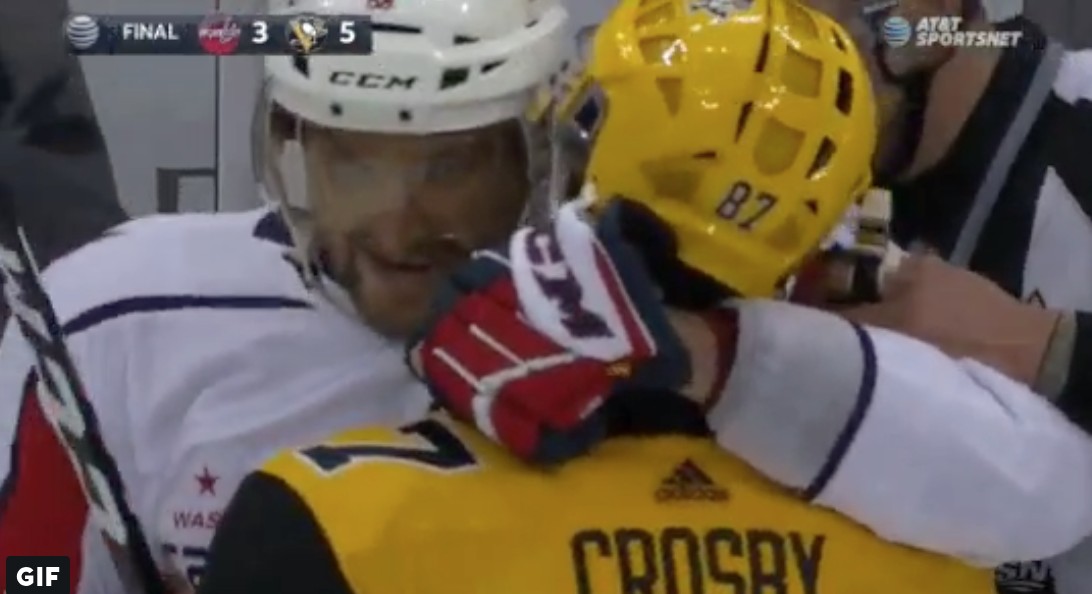 Alex Ovechkin a expliqué le geste « classy » de Sidney Crosby