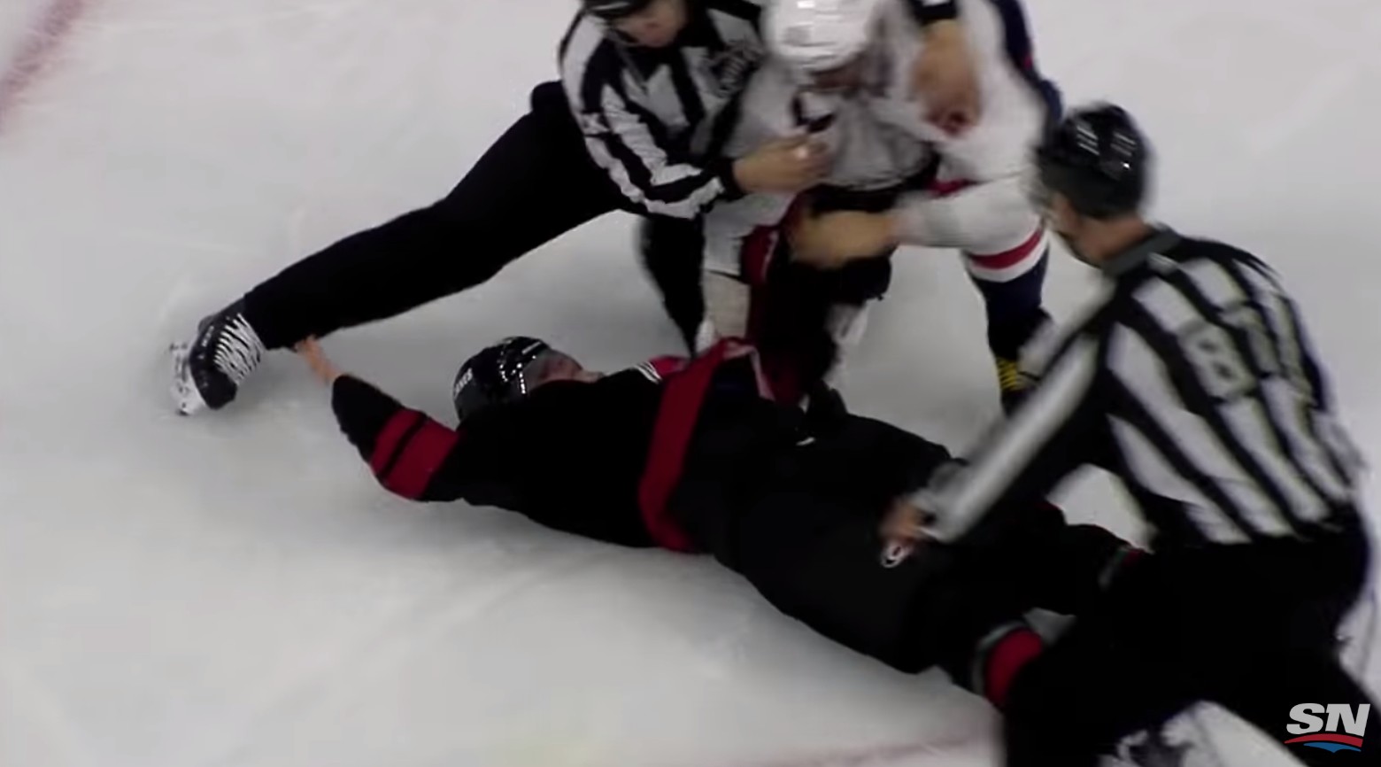 Une semaine après avoir été mis K.O, Andrei Svechnikov pourrait être de retour au jeu