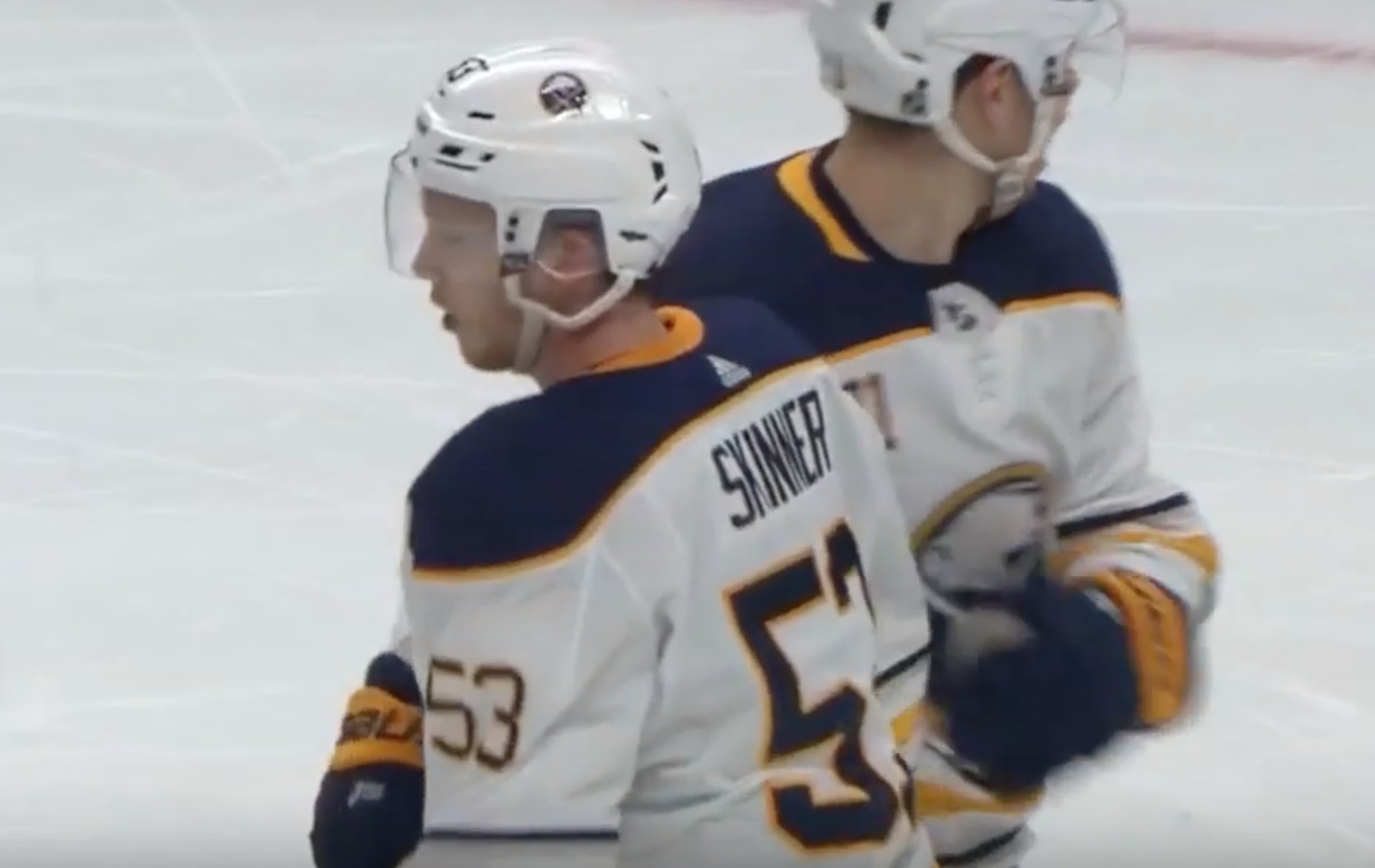 Jeff Skinner mérite-t-il vraiment son contrat